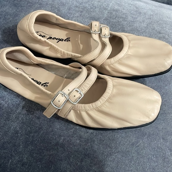 Free People Gemini Flat - Picture 6 of 12